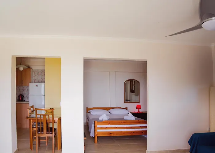 Villa Ipsipili With Sea Views And Private Garden