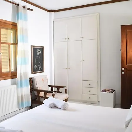 Vila Ipsipili With Sea Views And Private Garden