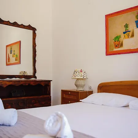 Ipsipili With Sea Views And Private Garden Vila *