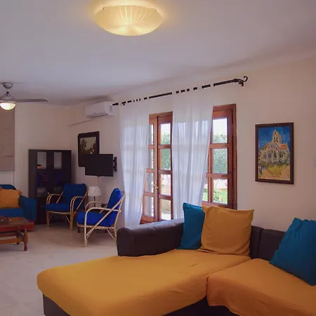 Ipsipili With Sea Views And Private Garden