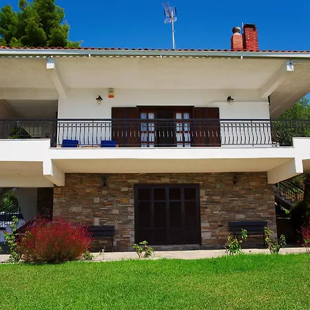 Ipsipili With Sea Views And Private Garden Вилла