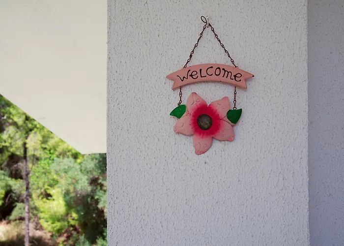 别墅 Ipsipili With Sea Views And Private Garden *